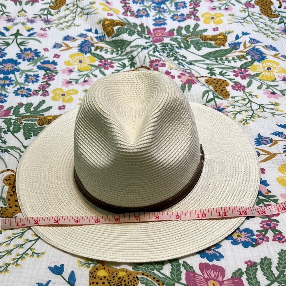 Elegant Cream Fedora Hat